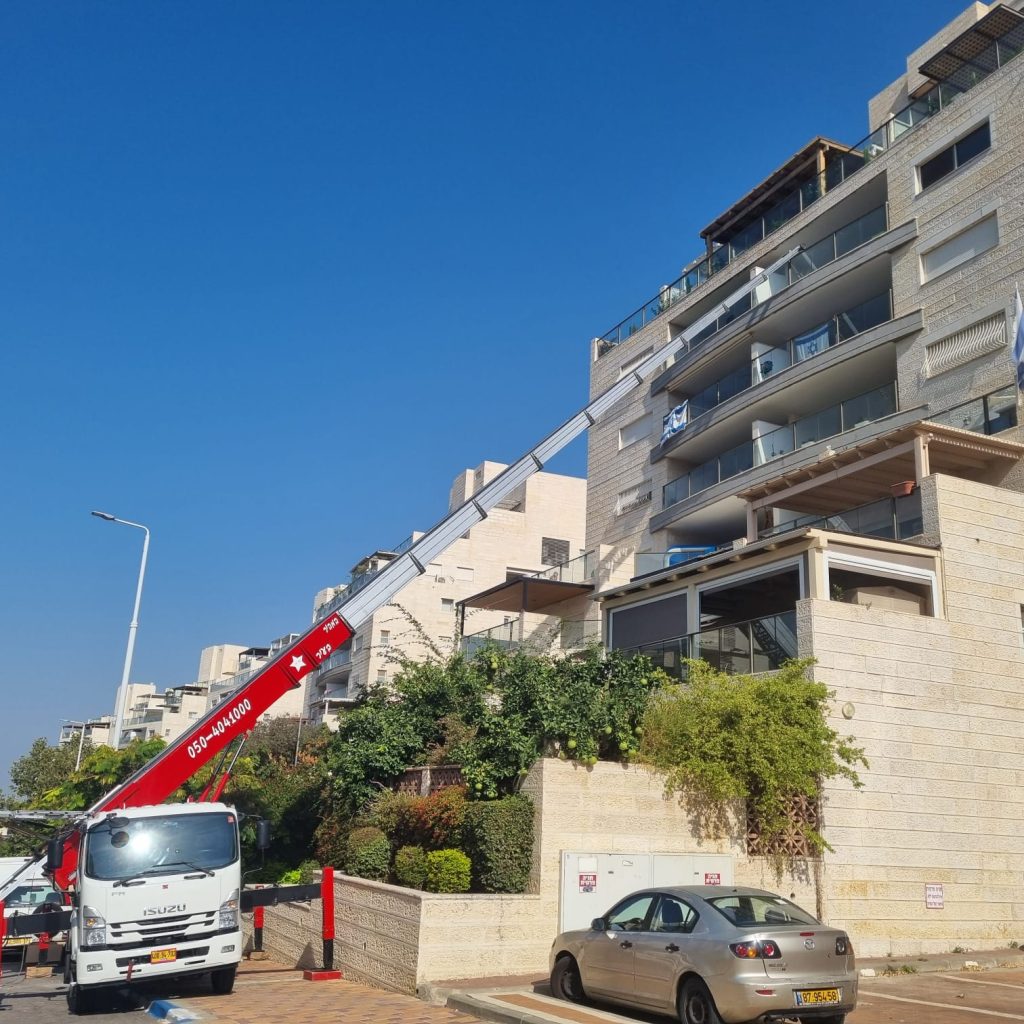 שירותי מנוף סל בהרצליה